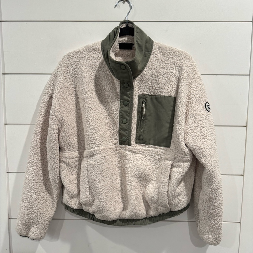 Vuori Cream Fleece Pullover Jacket with Olive Green Accents